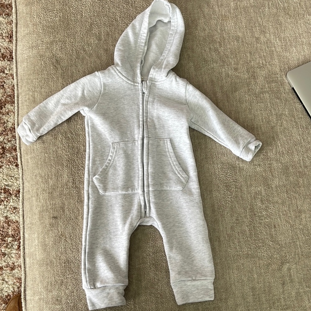 Little one shop, romper! Very cute! Worn once my daughter got too long for it!